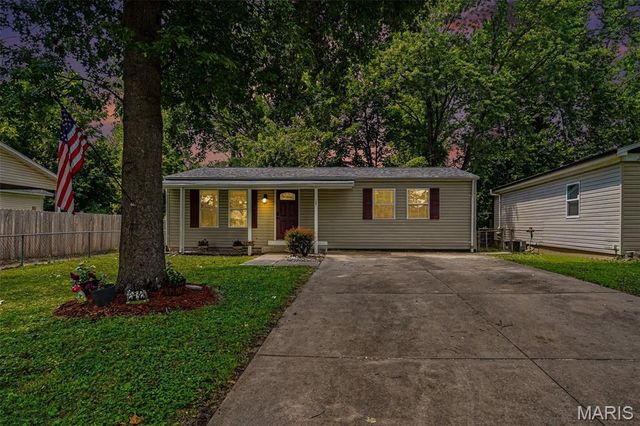 120 Cedar Ridge Drive, Pacific, MO 63069