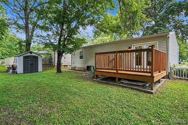 120 Cedar Ridge Drive, Pacific, MO 63069