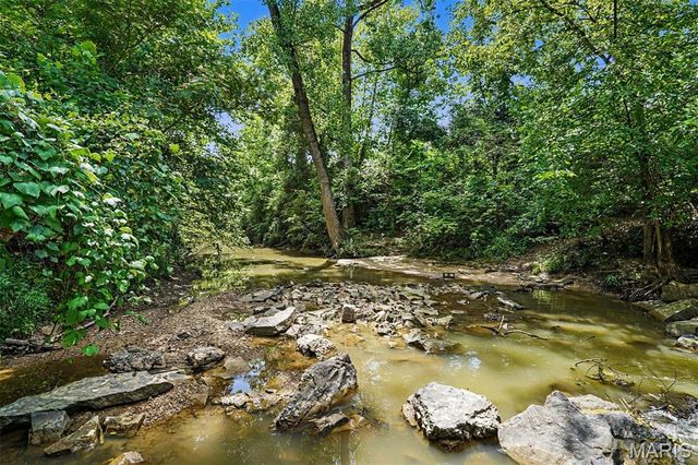 120 Cedar Ridge Drive, Pacific, MO 63069