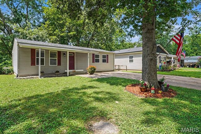 120 Cedar Ridge Drive, Pacific, MO 63069