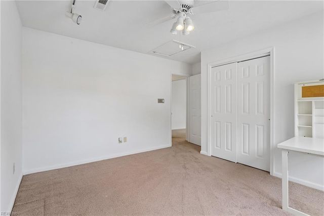 57 N Lake LOOP, Hampton, VA 23666