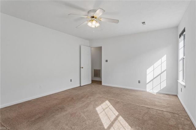 57 N Lake LOOP, Hampton, VA 23666