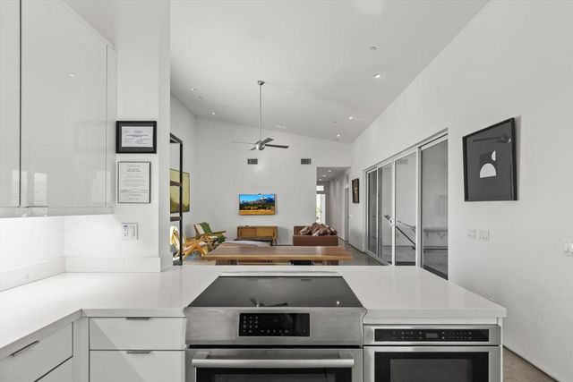 8825 Lilley Road, Joshua Tree, CA 92252