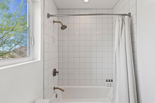 8825 Lilley Road, Joshua Tree, CA 92252