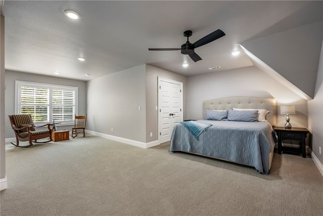 22 Kelaen Drive, Bella Vista, AR 72715