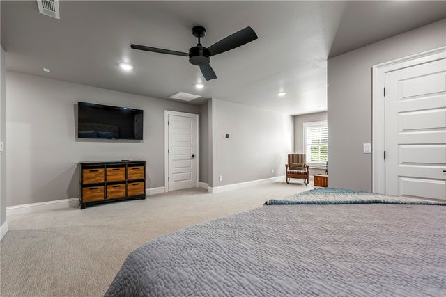 22 Kelaen Drive, Bella Vista, AR 72715