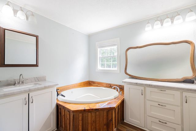 123 Ridgewood Drive, Huffman, TX 77336