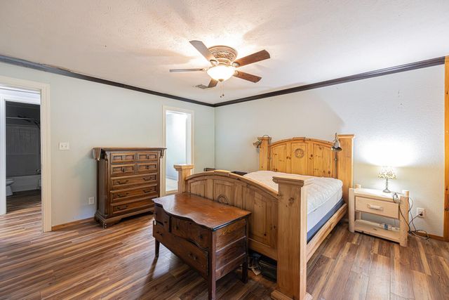 123 Ridgewood Drive, Huffman, TX 77336