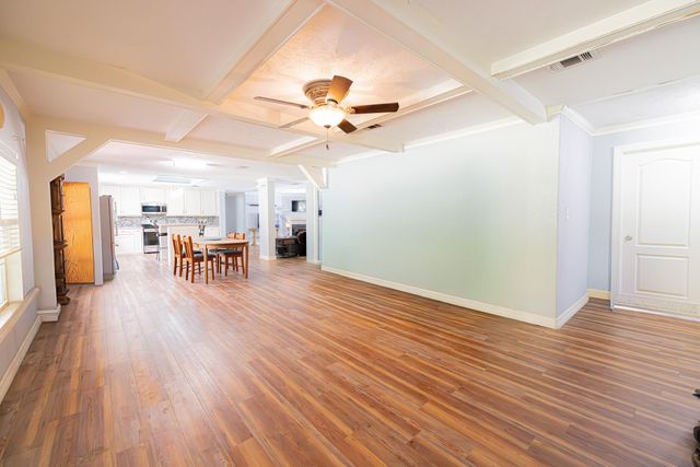 123 Ridgewood Drive, Huffman, TX 77336