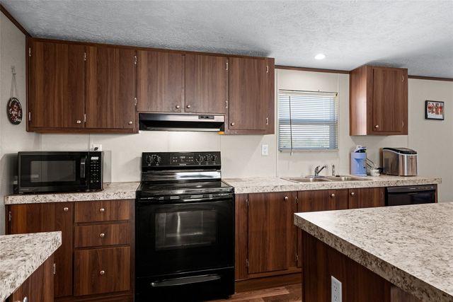 4419 Woodland Drive, Granbury, TX 76048