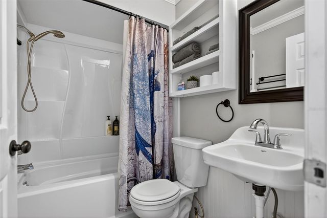 110 NE CRYSTAL STREET, Crystal River, FL 34428