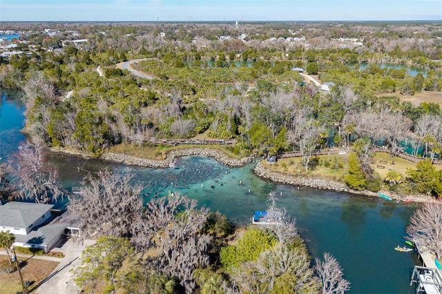 110 NE CRYSTAL STREET, Crystal River, FL 34428