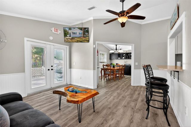 110 NE CRYSTAL STREET, Crystal River, FL 34428