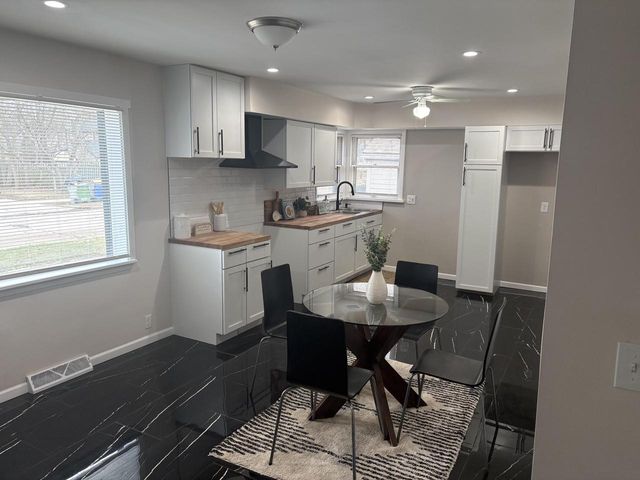 5879 N 29th STREET, Milwaukee, WI 53209