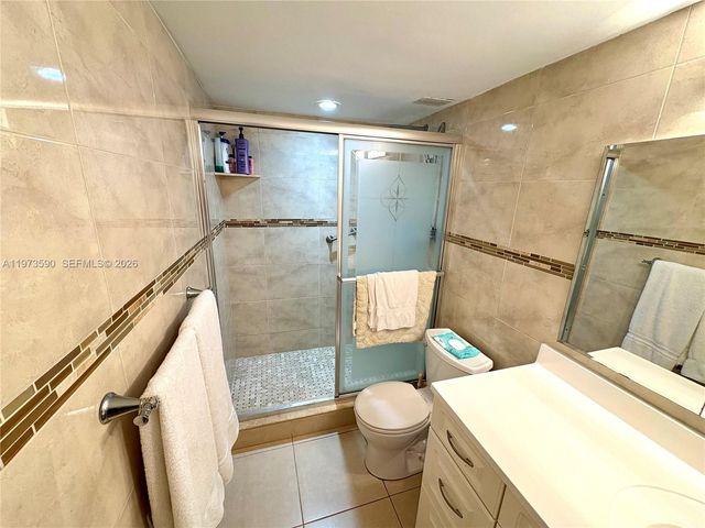 3180 S Ocean Dr 221, Hallandale Beach, FL 33009