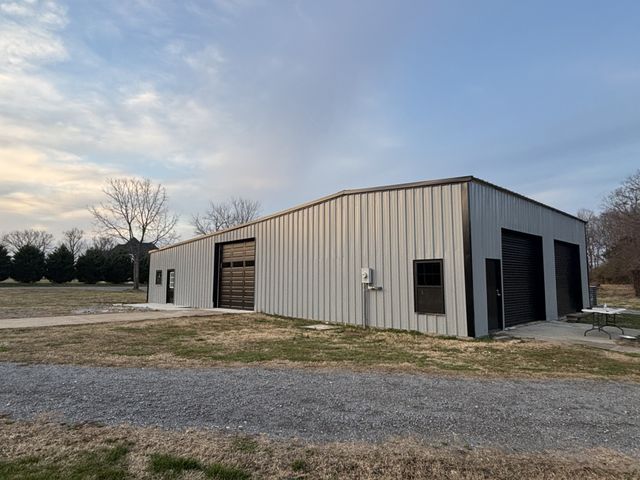 30 Arbor Ln, Tullahoma, TN 37388