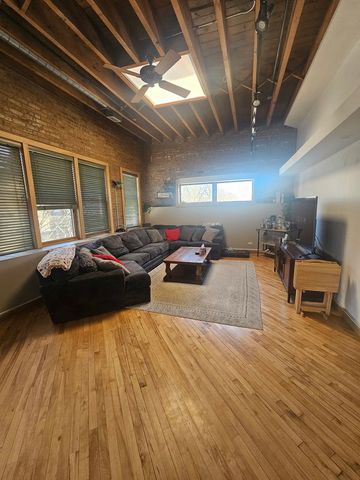537 Custer Avenue 5, Evanston, IL 60202