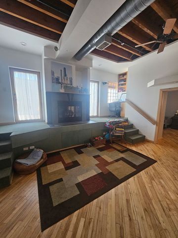 537 Custer Avenue 5, Evanston, IL 60202