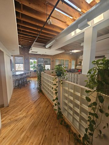537 Custer Avenue 5, Evanston, IL 60202