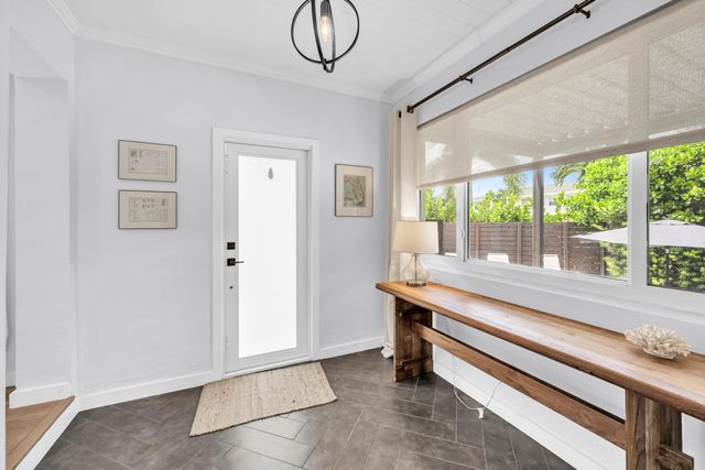 748 NE 17th Way, Fort Lauderdale, FL 33304