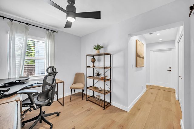 748 NE 17th Way, Fort Lauderdale, FL 33304