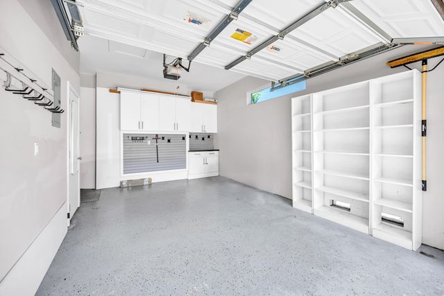 748 NE 17th Way, Fort Lauderdale, FL 33304