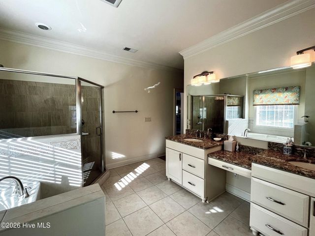 498 Carlton Court SW, Ocean Isle Beach, NC 28469