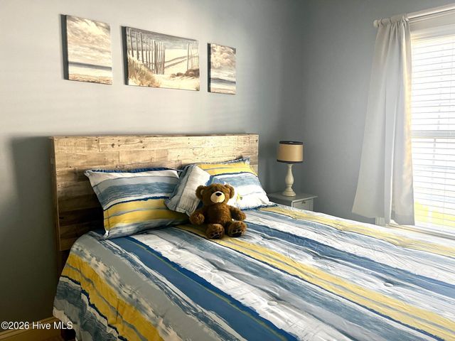 498 Carlton Court SW, Ocean Isle Beach, NC 28469