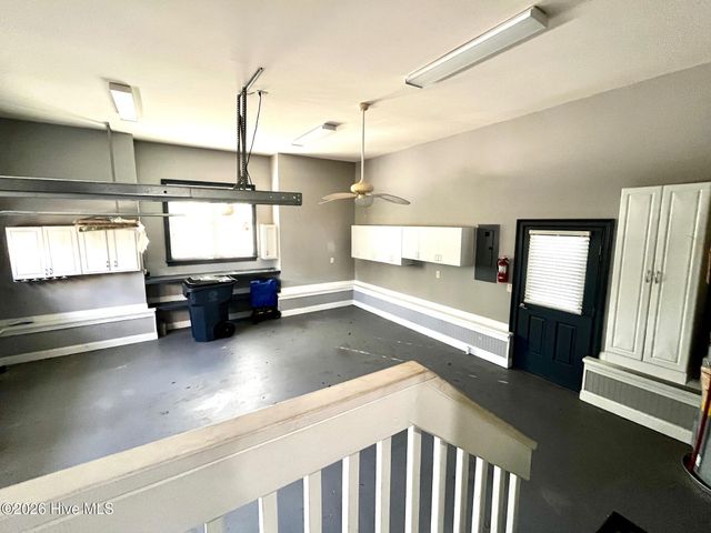 498 Carlton Court SW, Ocean Isle Beach, NC 28469