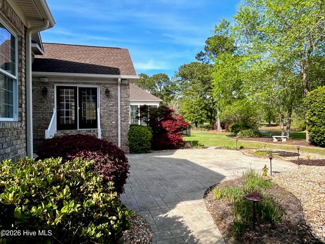 498 Carlton Court SW, Ocean Isle Beach, NC 28469