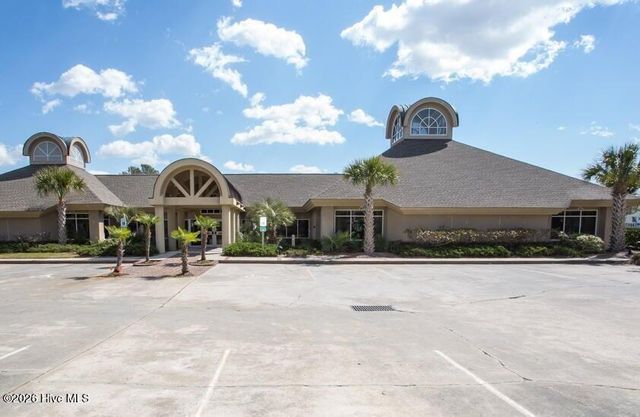 498 Carlton Court SW, Ocean Isle Beach, NC 28469