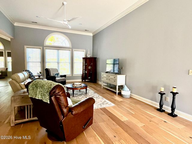 498 Carlton Court SW, Ocean Isle Beach, NC 28469