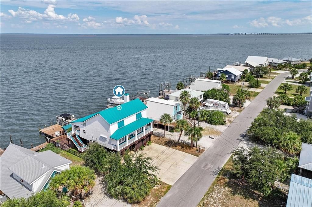 327 Port Royal Street, Dauphin Island, AL 36528 — exterior