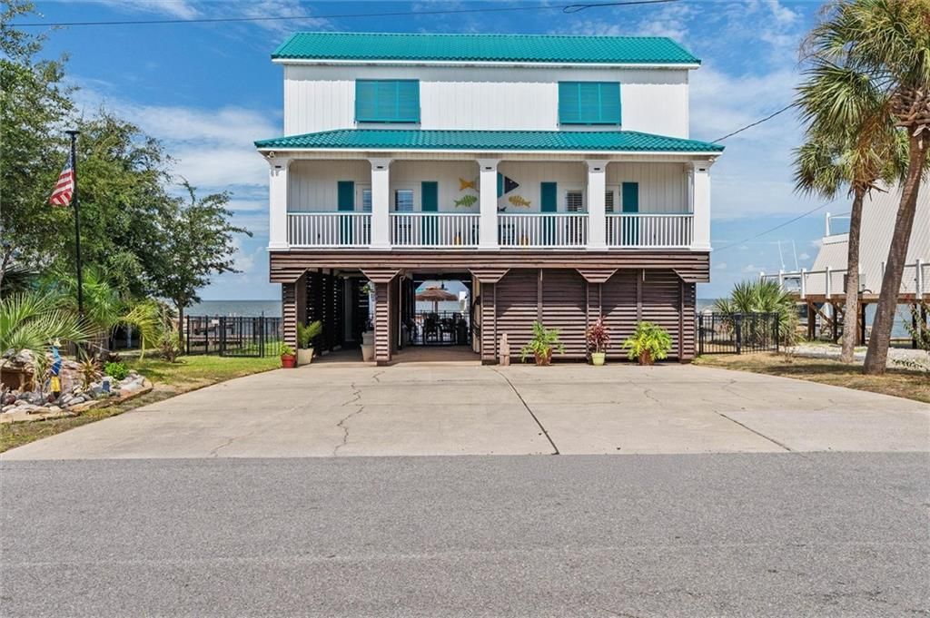 327 Port Royal Street, Dauphin Island, AL 36528 — photo 2