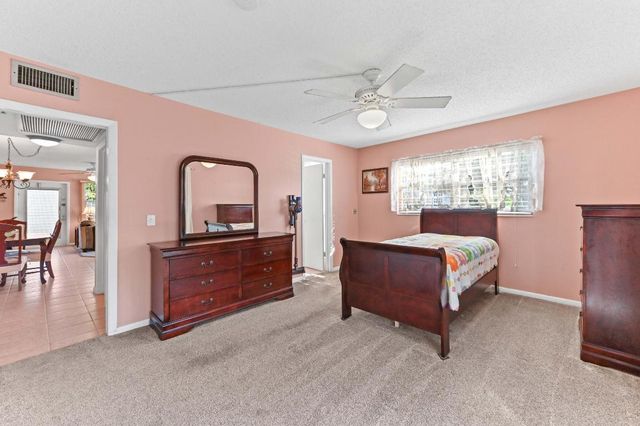 25 Prescott B 25, Deerfield Beach, FL 33442