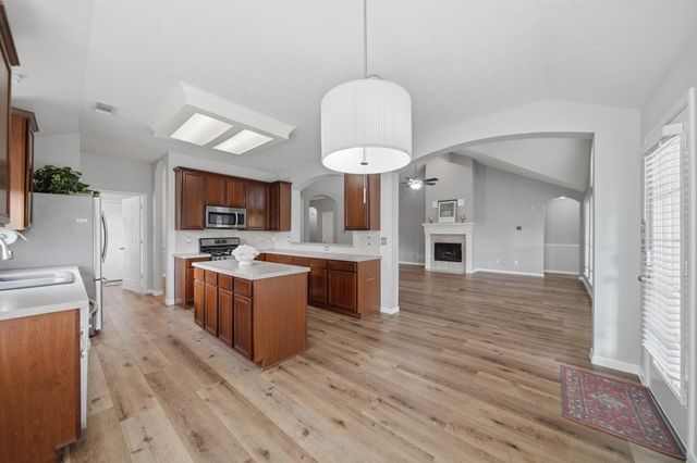 853 Booth Bay Court, League City, TX 77573