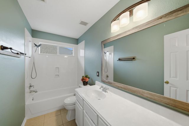 853 Booth Bay Court, League City, TX 77573