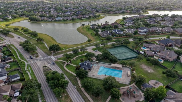 853 Booth Bay Court, League City, TX 77573