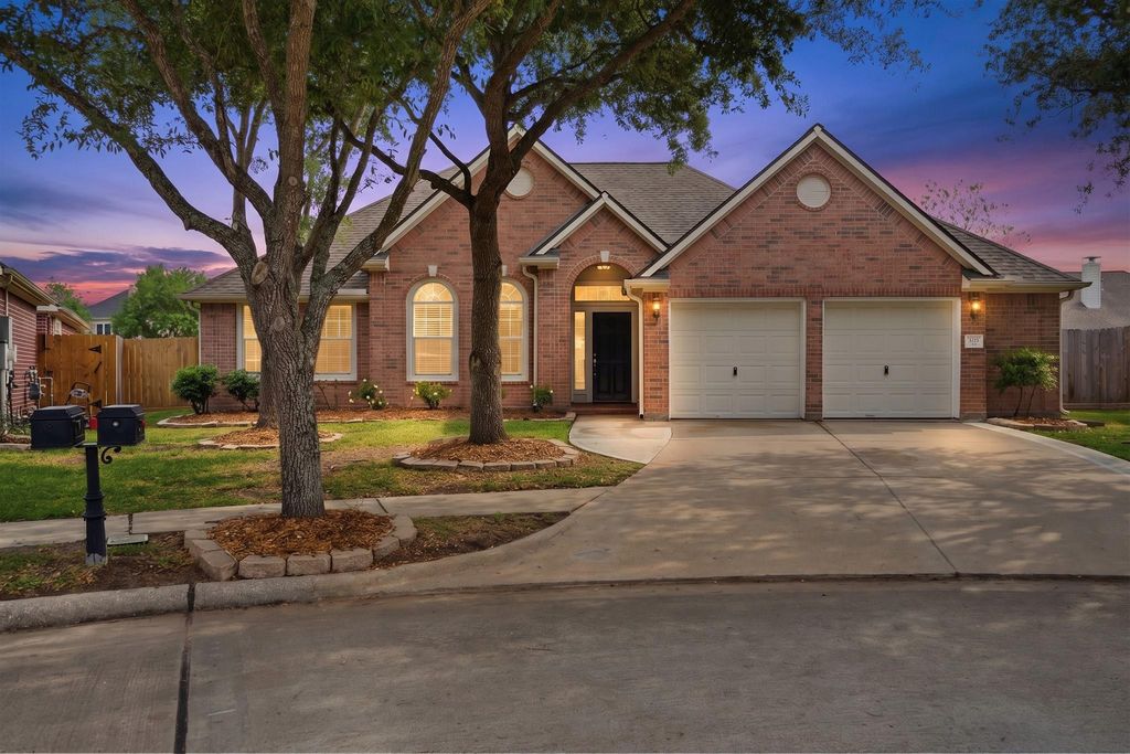 853 Booth Bay Court, League City, TX 77573