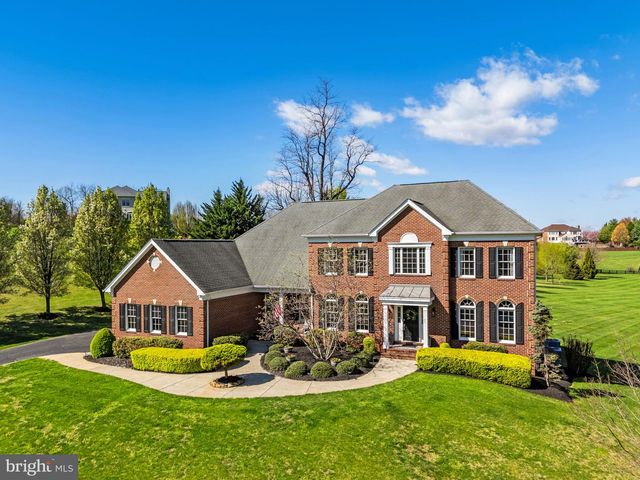 15242 BANKFIELD DR, Waterford, VA 20197