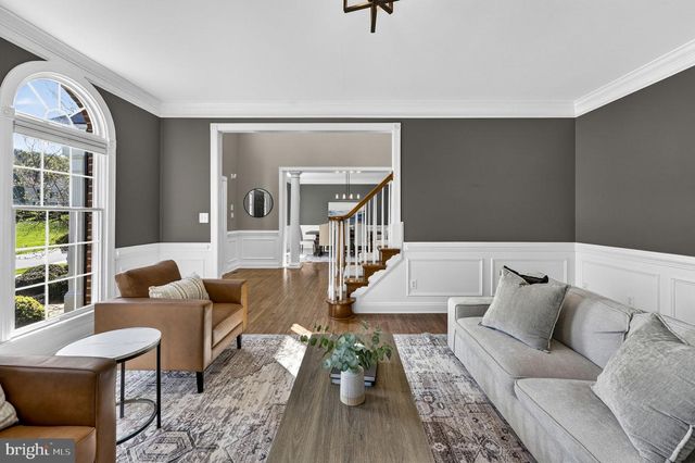 15242 BANKFIELD DR, Waterford, VA 20197
