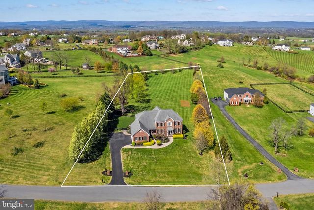 15242 BANKFIELD DR, Waterford, VA 20197