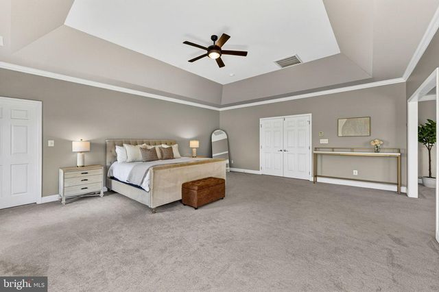 15242 BANKFIELD DR, Waterford, VA 20197