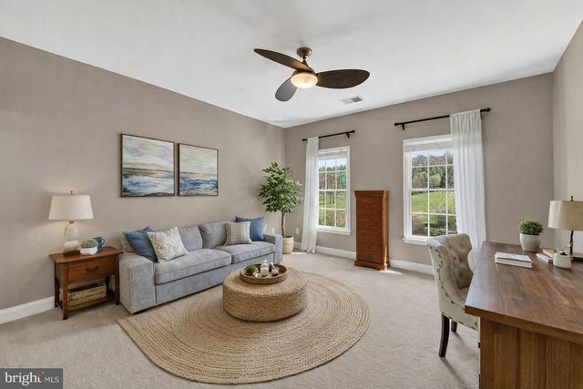 15242 BANKFIELD DR, Waterford, VA 20197