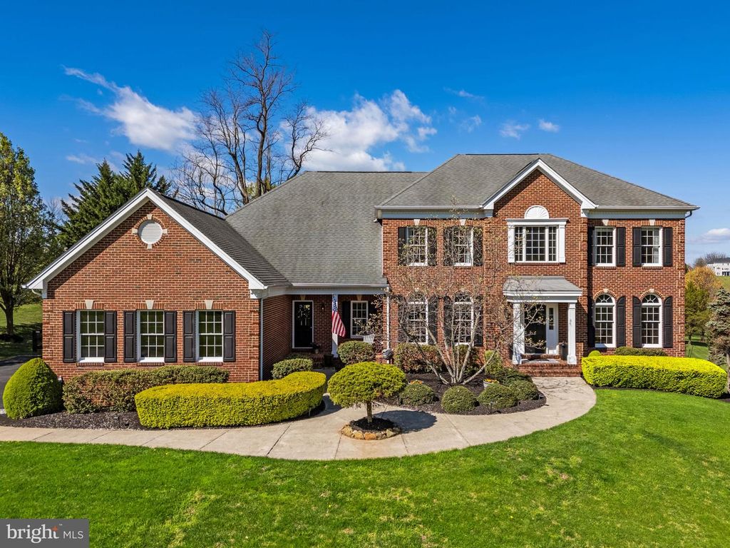 15242 BANKFIELD DR, Waterford, VA 20197