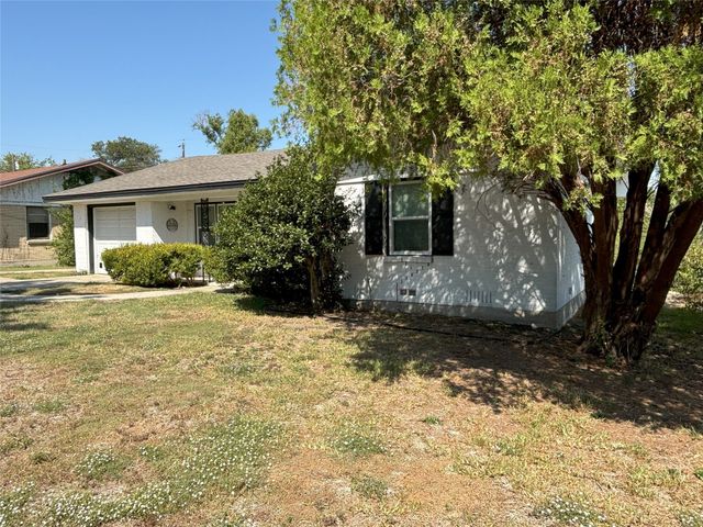1914 E Avenue G, Temple, TX 76501