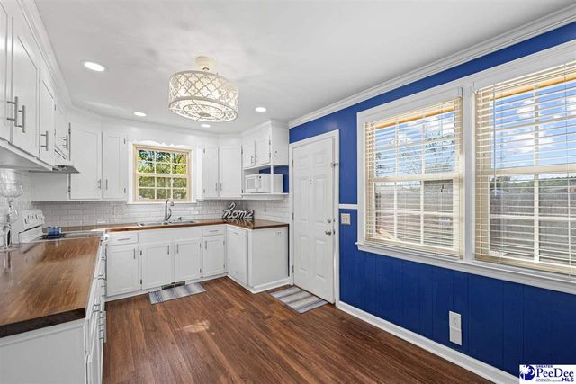 2614 Crestwood Avenue, Florence, SC 29505