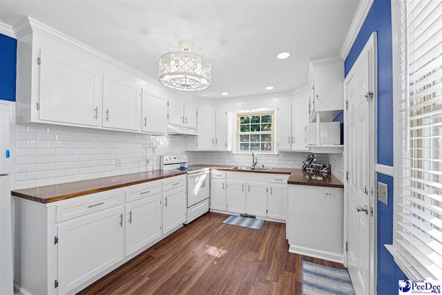 2614 Crestwood Avenue, Florence, SC 29505