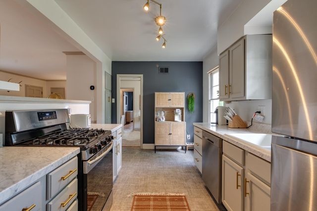 4952 MOCKINGBIRD LN, Memphis, TN 38117