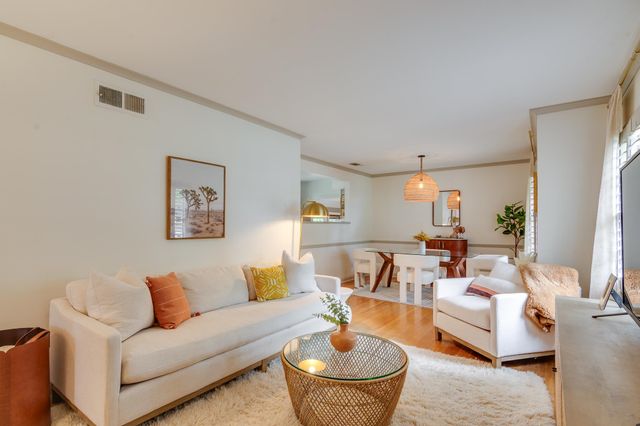 4952 MOCKINGBIRD LN, Memphis, TN 38117